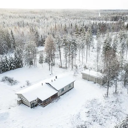 Haistila Retreat With Elegant Views & Sauna Near Rovaniemi *