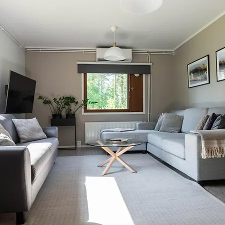 Chata Haistila Retreat With Elegant Views & Sauna Near Rovaniemi Ranua