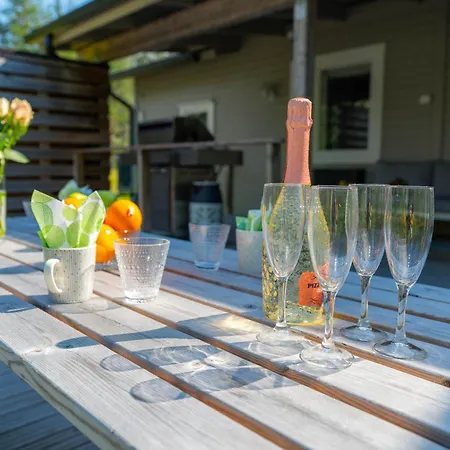 Chata Haistila Retreat With Elegant Views & Sauna Near Rovaniemi